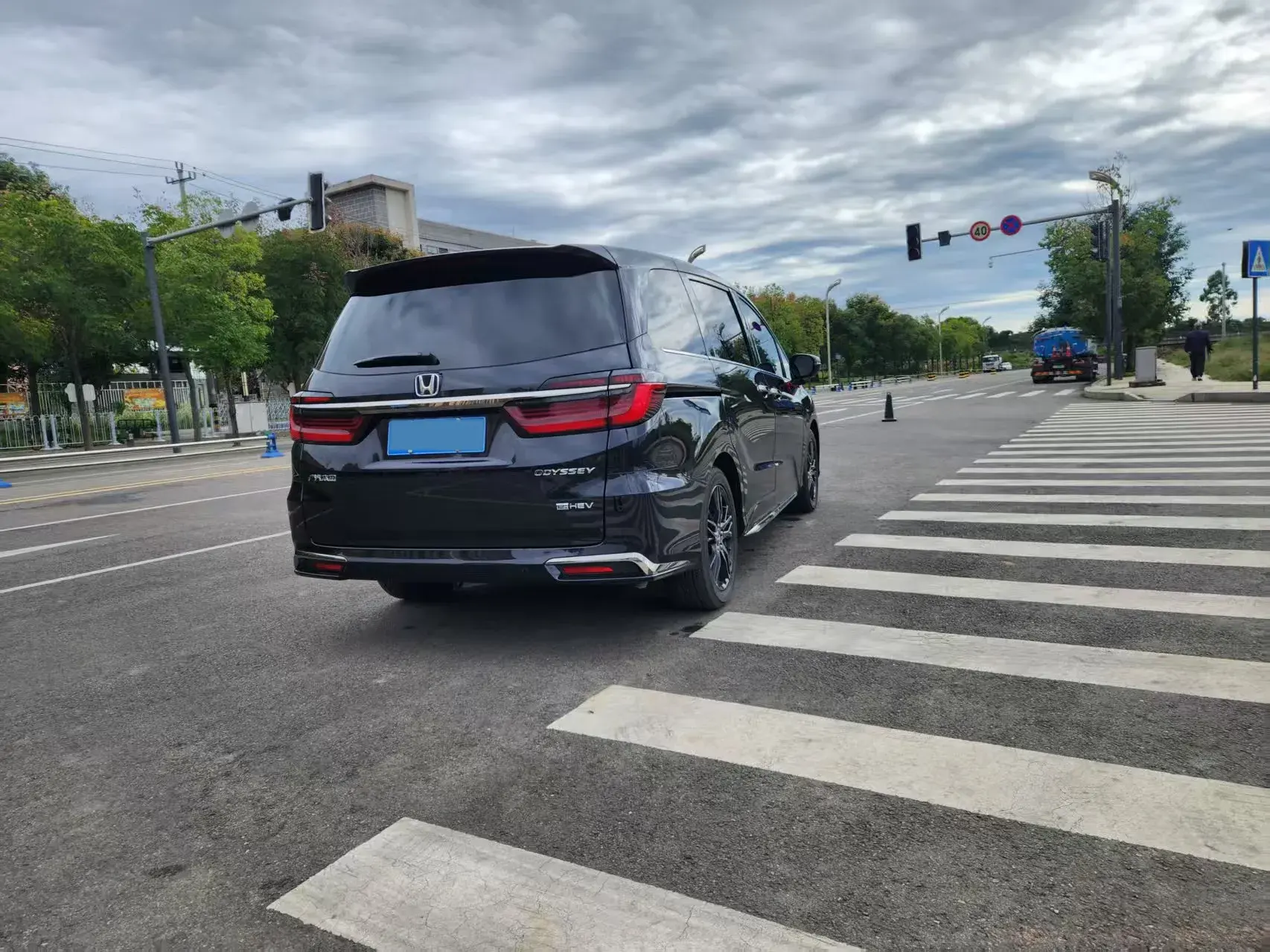 2024 HONDA ODYSSEY thumbnail 4