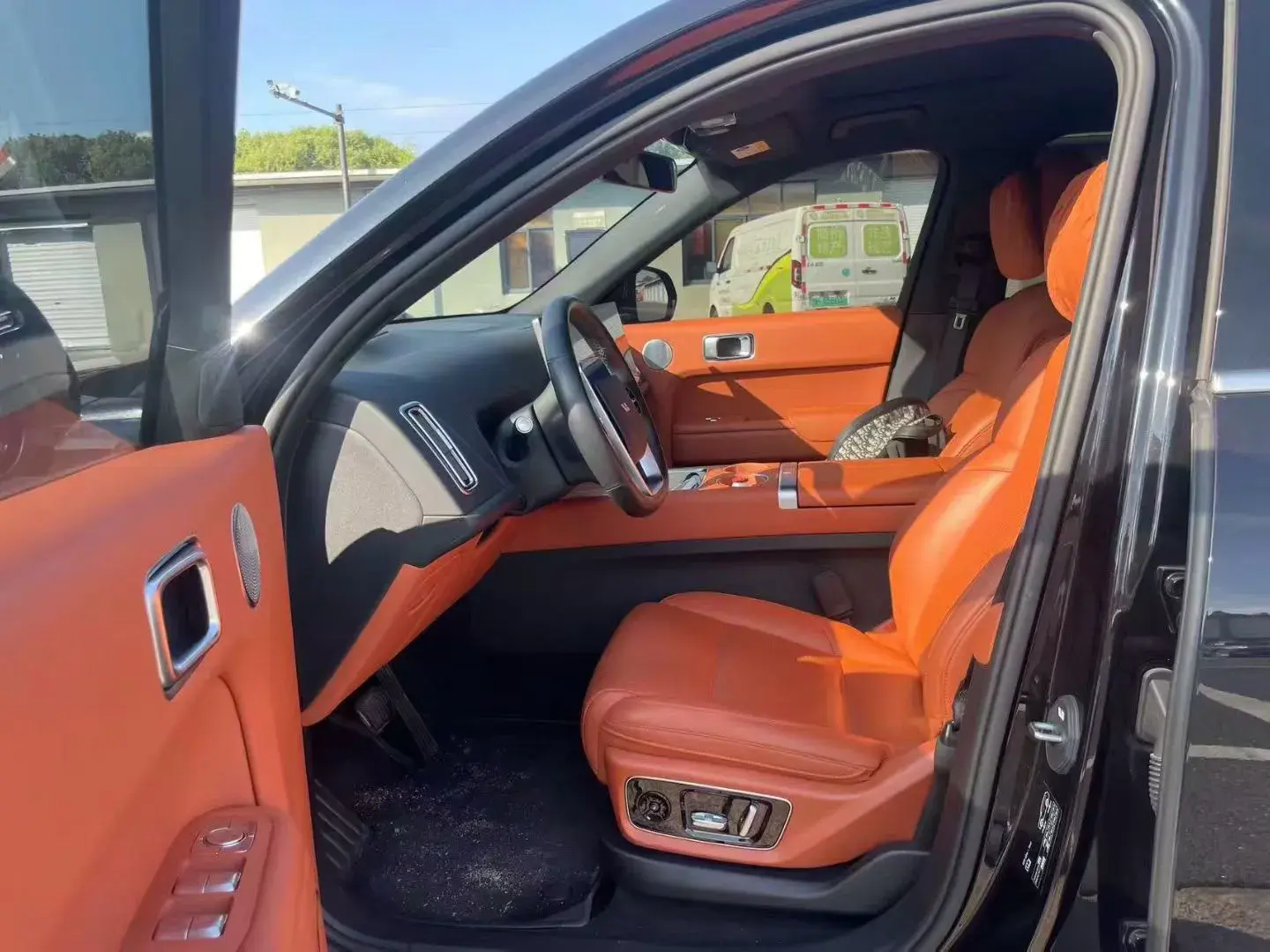 2024 LI L7 thumbnail 2