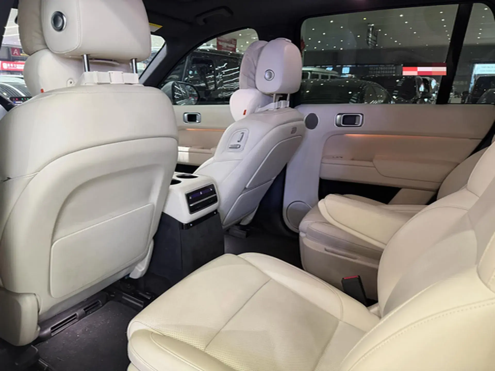 2022 LI L9 thumbnail 4