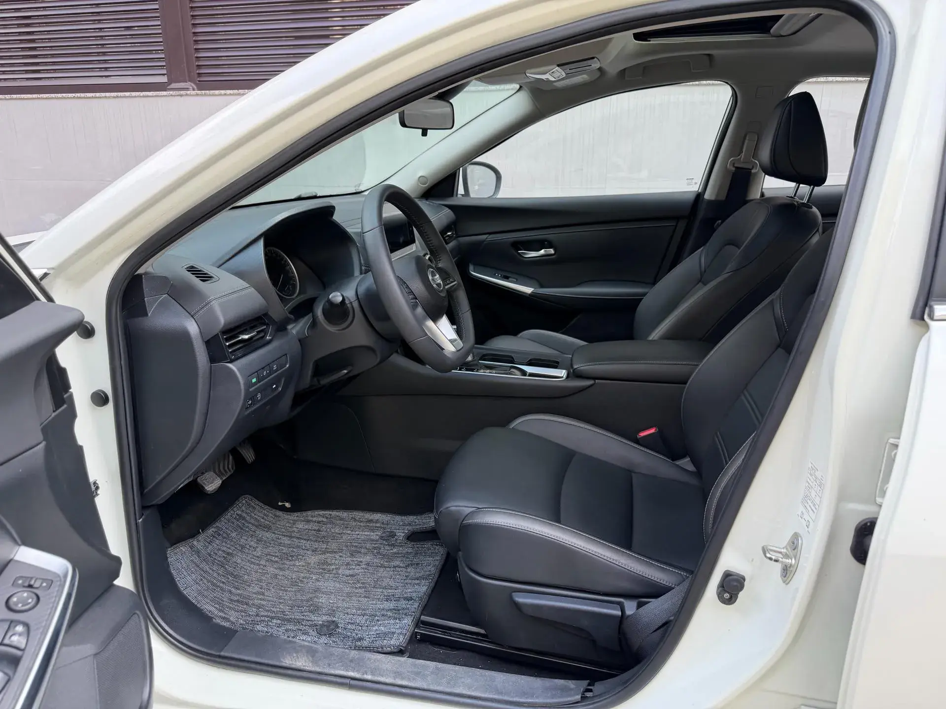 2020 NISSAN SYLPHY thumbnail 4