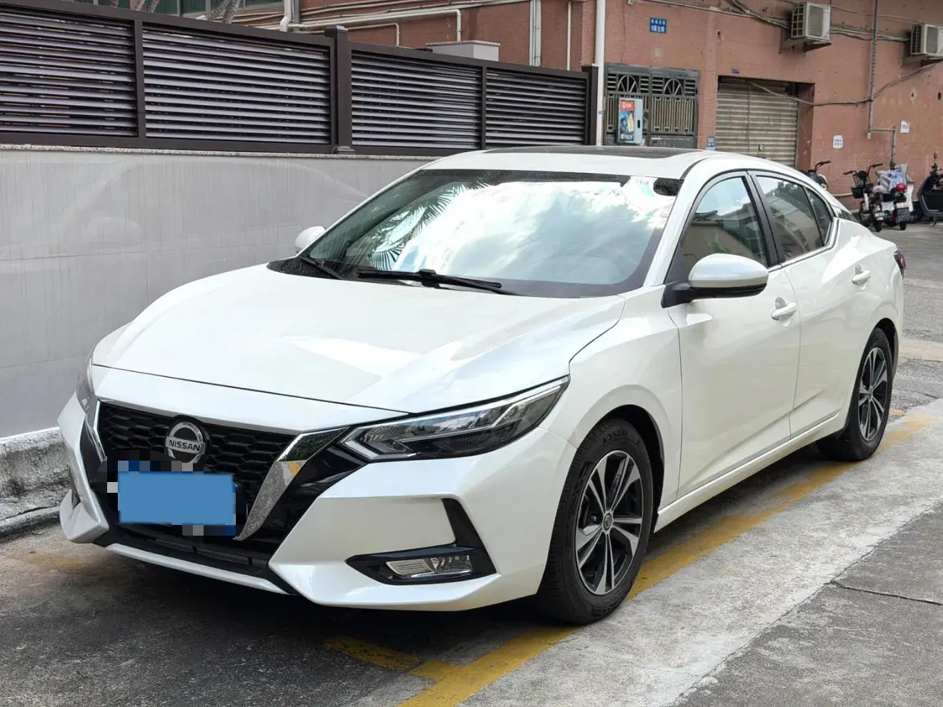 2020 NISSAN SYLPHY view 1