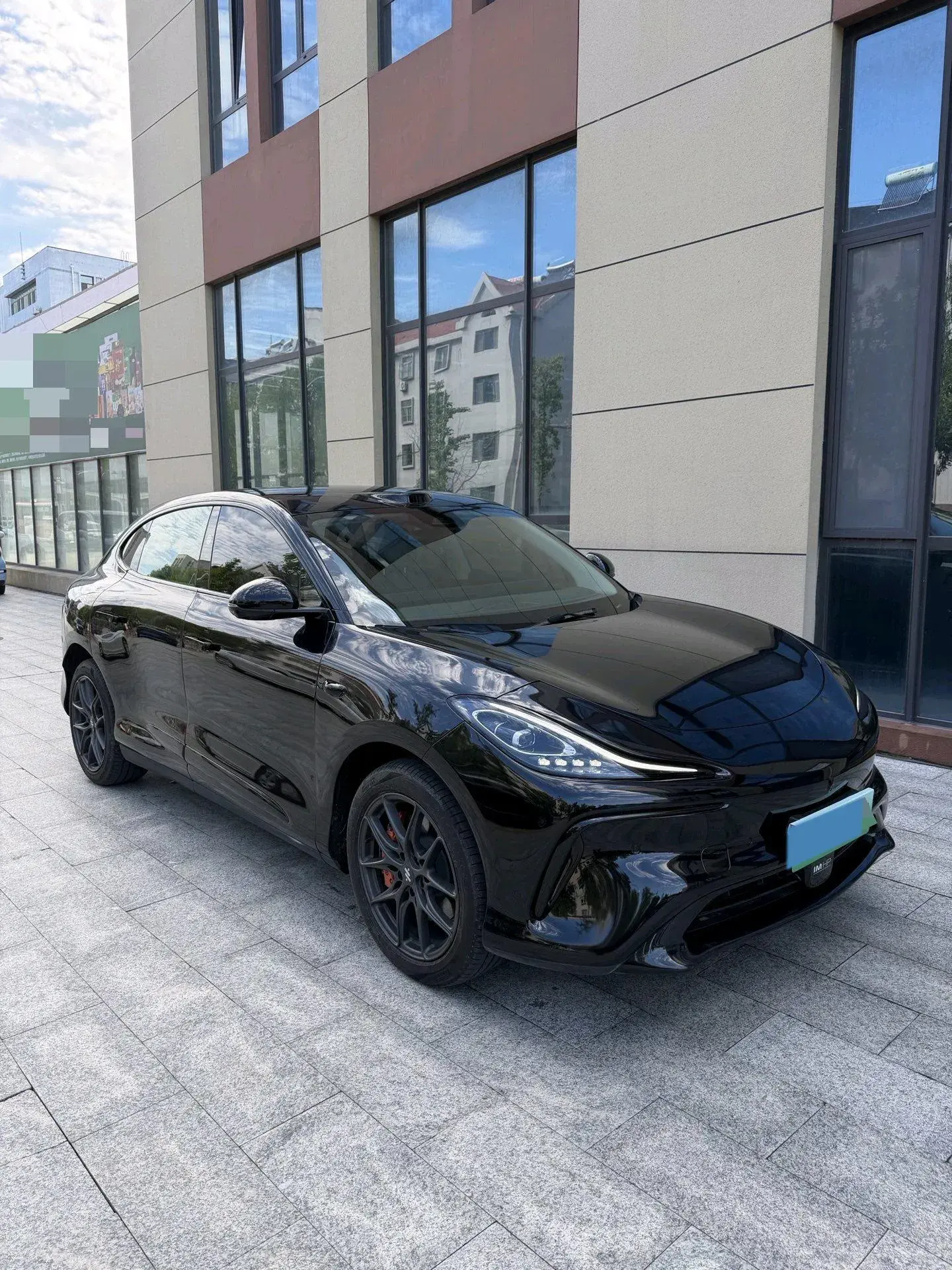 2023 IM LS6 thumbnail 3