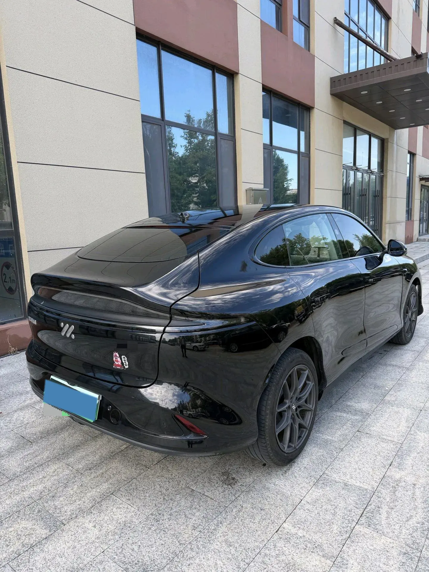 2023 IM LS6 thumbnail 4