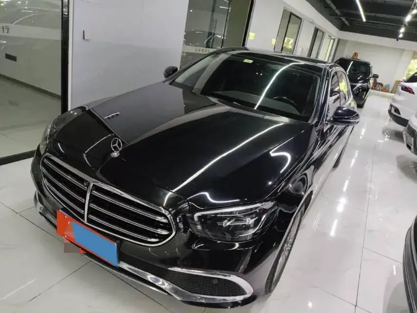 2021 MERCEDES-BENZ E view 1