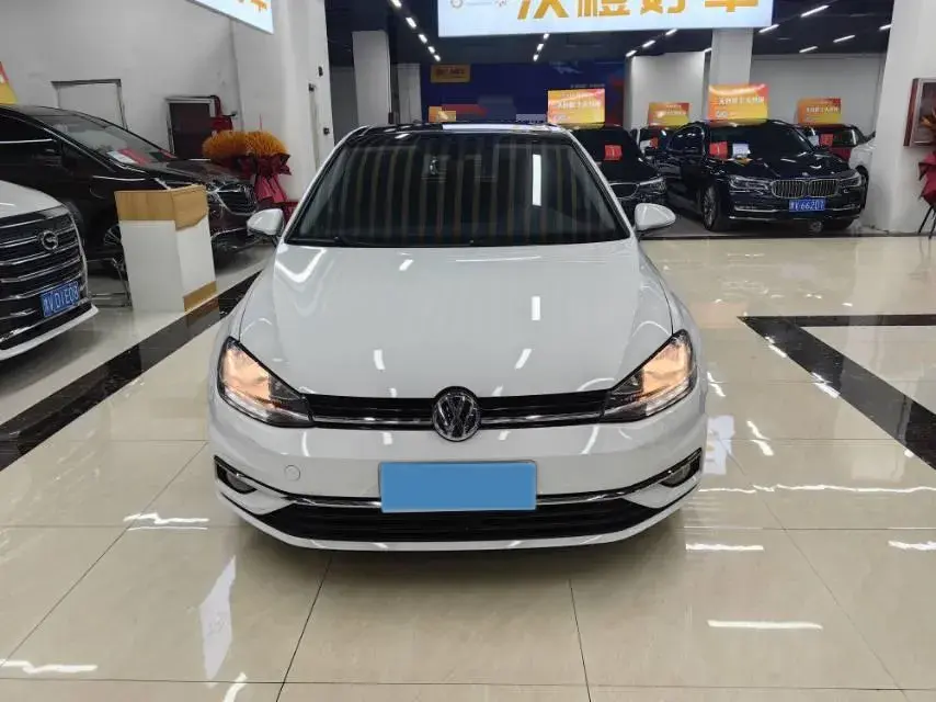 2020 VOLKSWAGEN GOLF thumbnail 2