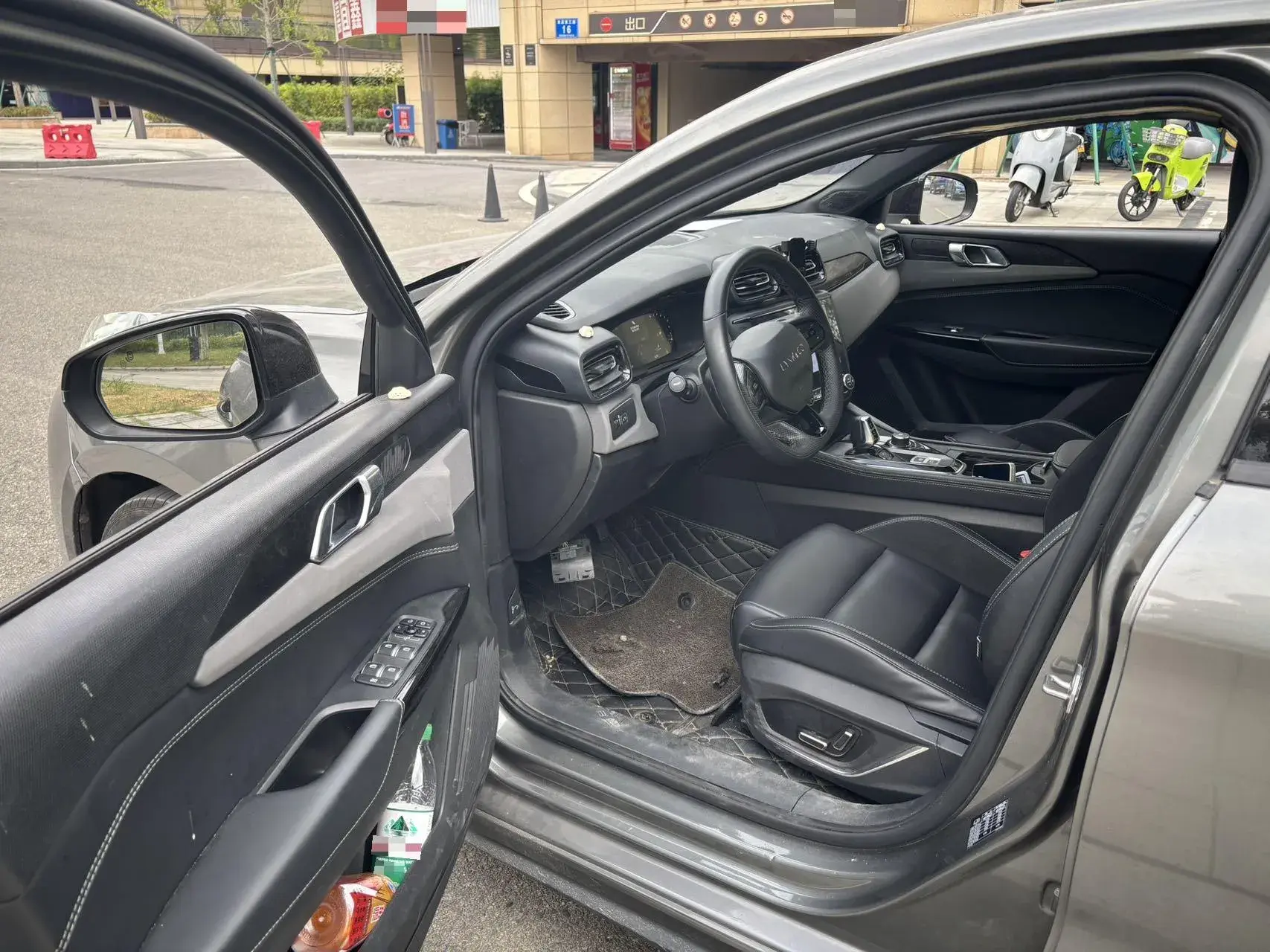 2022 LYNK&CO 03 thumbnail 3