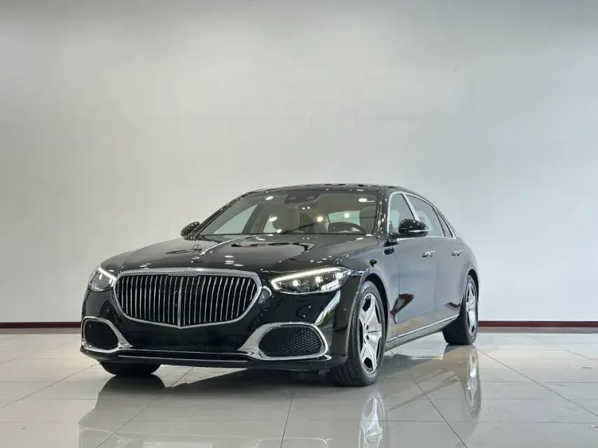 2023 MERCEDES-BENZ MAYBACH view 1