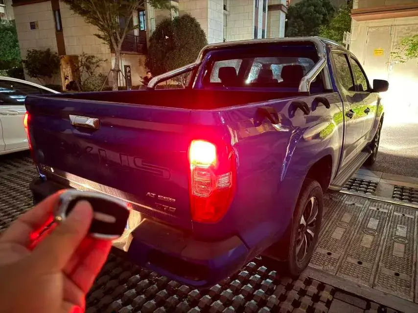 2021 MAXUS T70 thumbnail 3