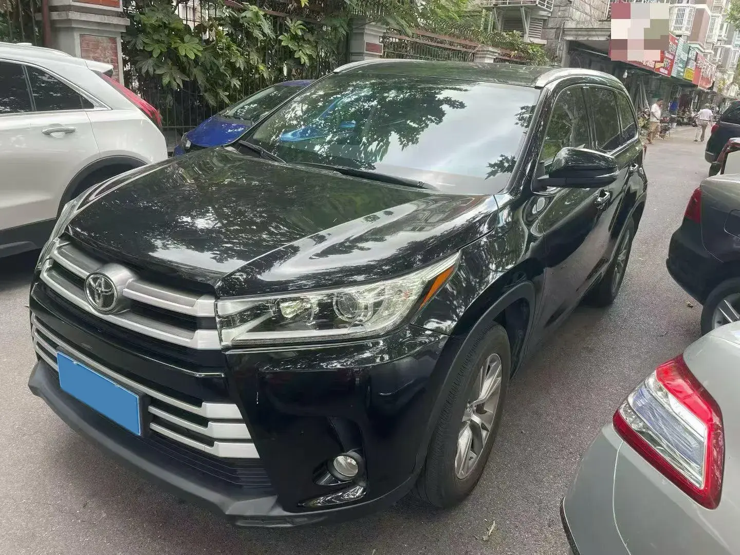 2018 TOYOTA HIGHLANDER view 1