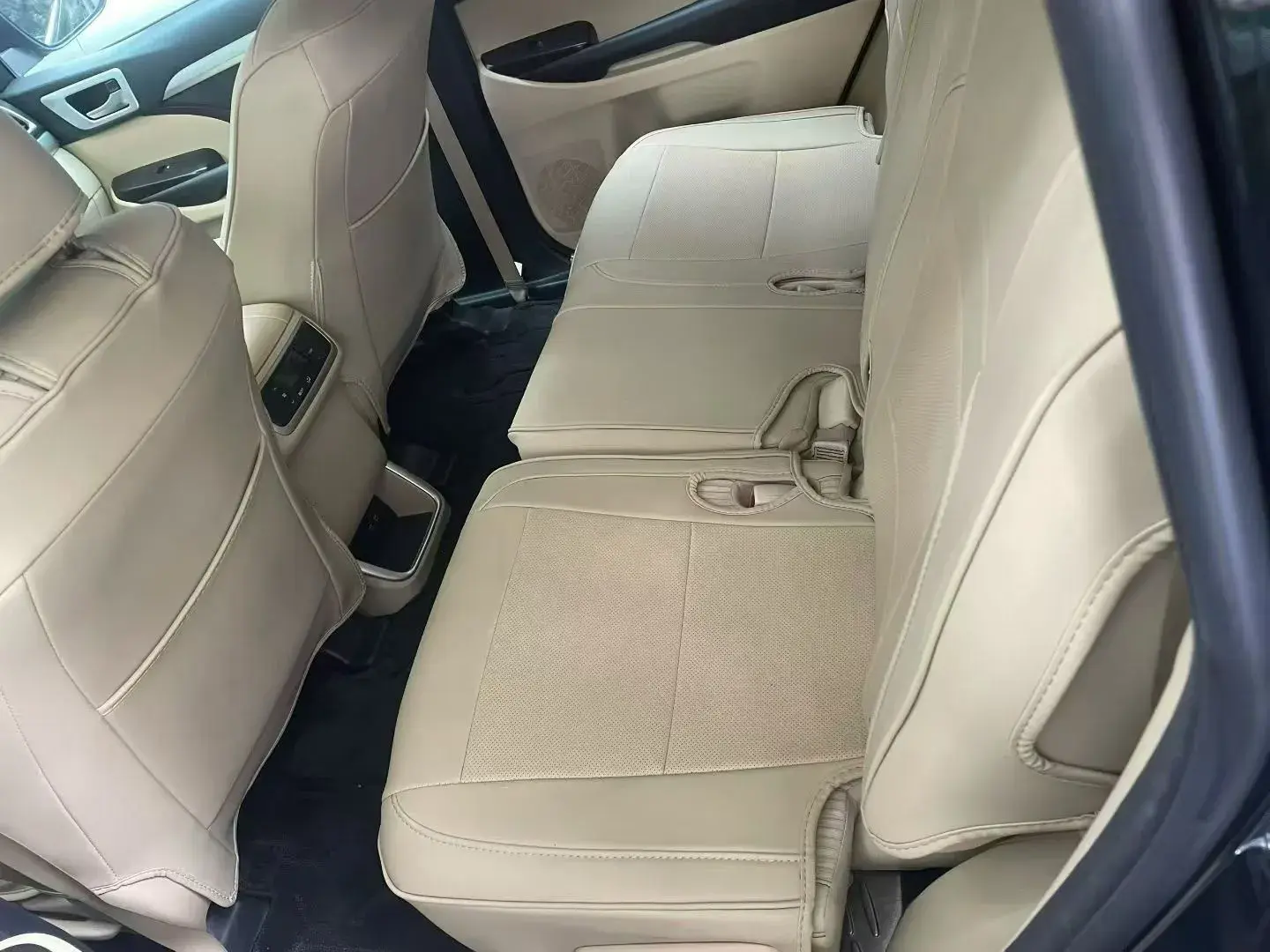 2018 TOYOTA HIGHLANDER thumbnail 4