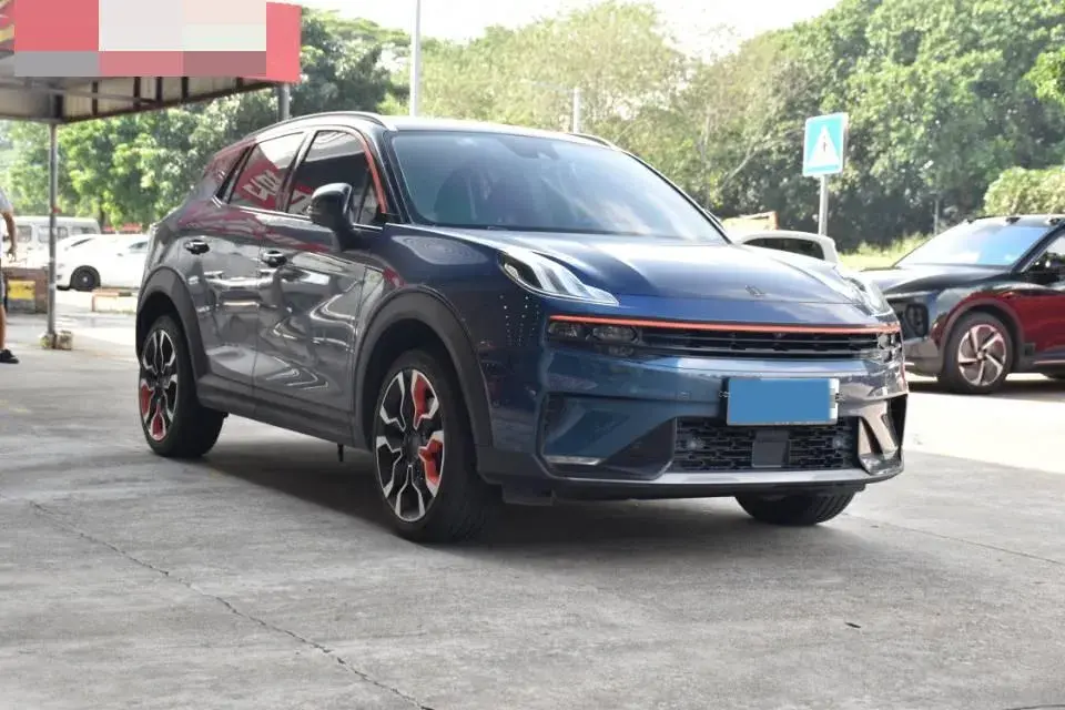 2020 LYNK&CO 06 thumbnail 3