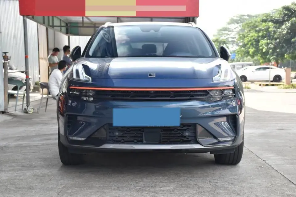 2020 LYNK&CO 06 thumbnail 2