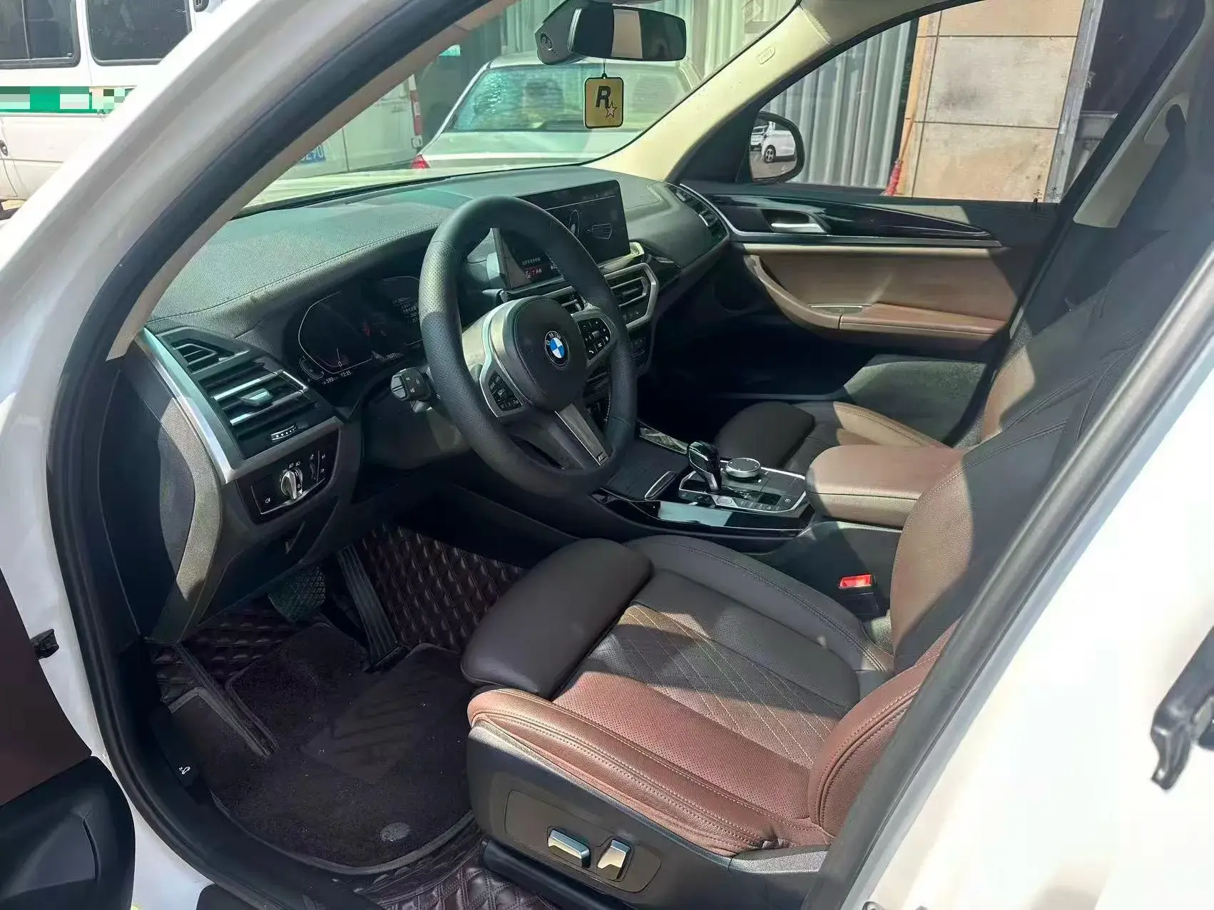 2022 BMW X3 thumbnail 4