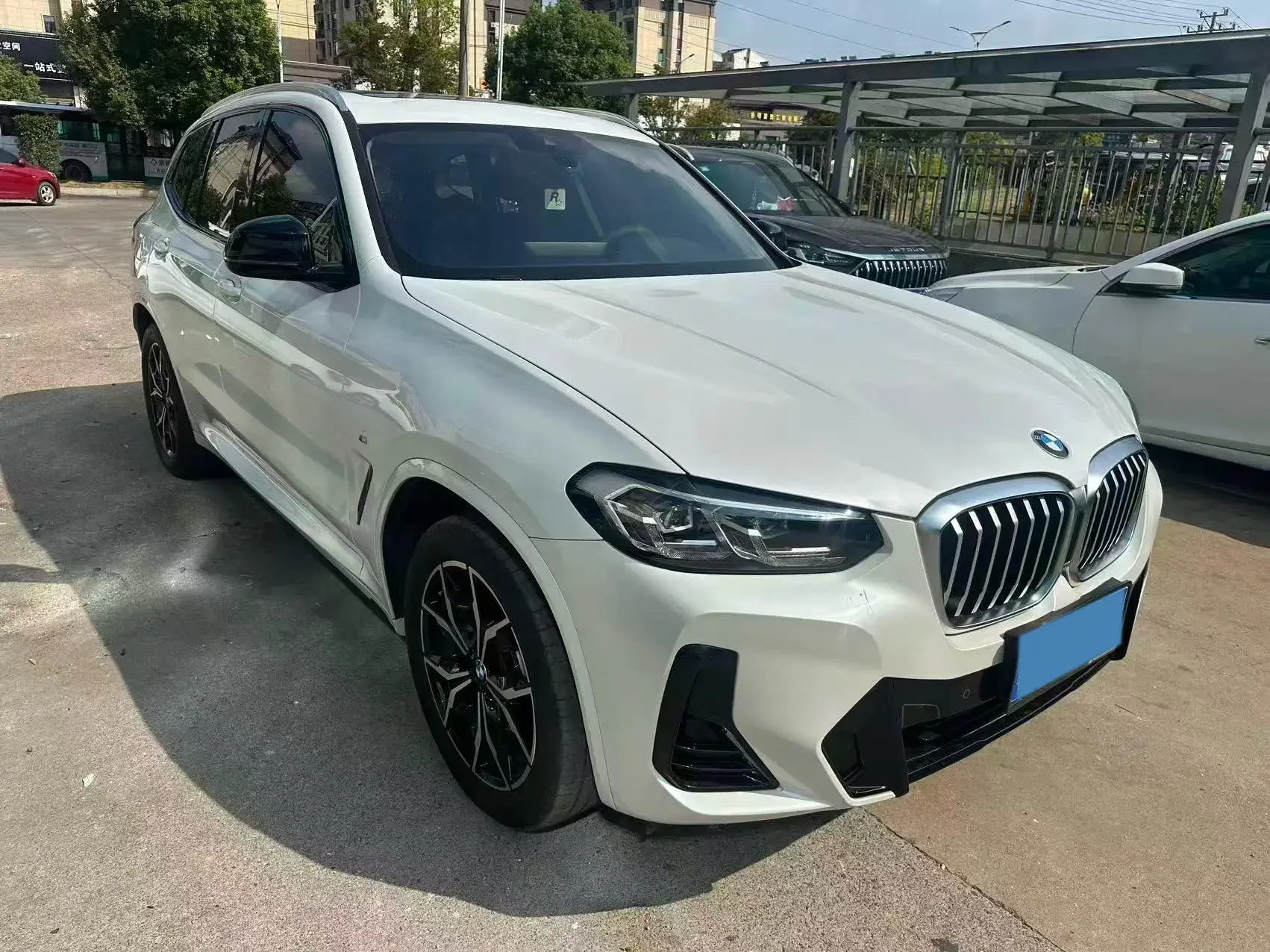 2022 BMW X3 thumbnail 2