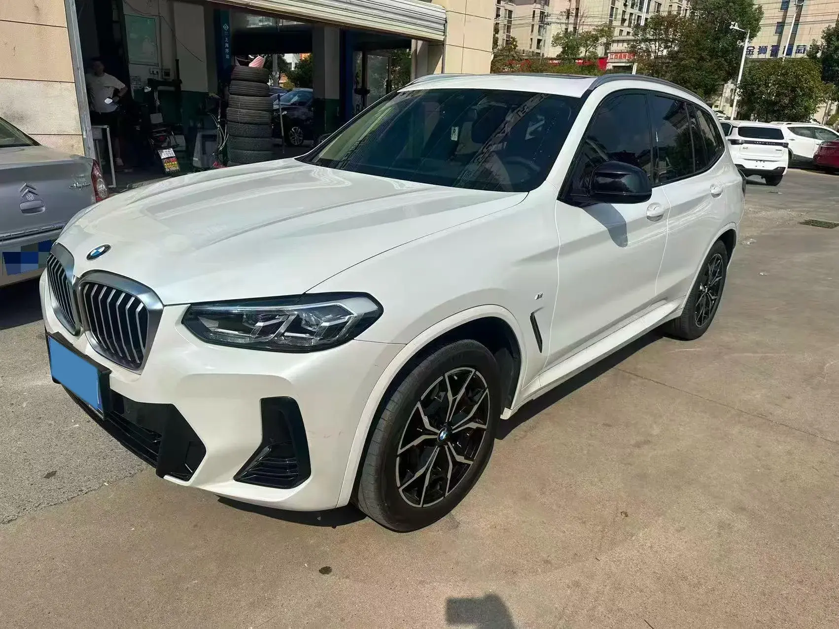2022 BMW X3 view 1