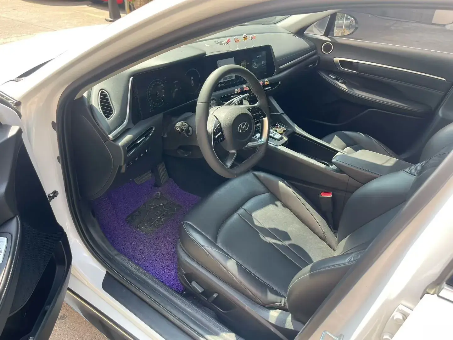 2020 HYUNDAI SONATA thumbnail 3