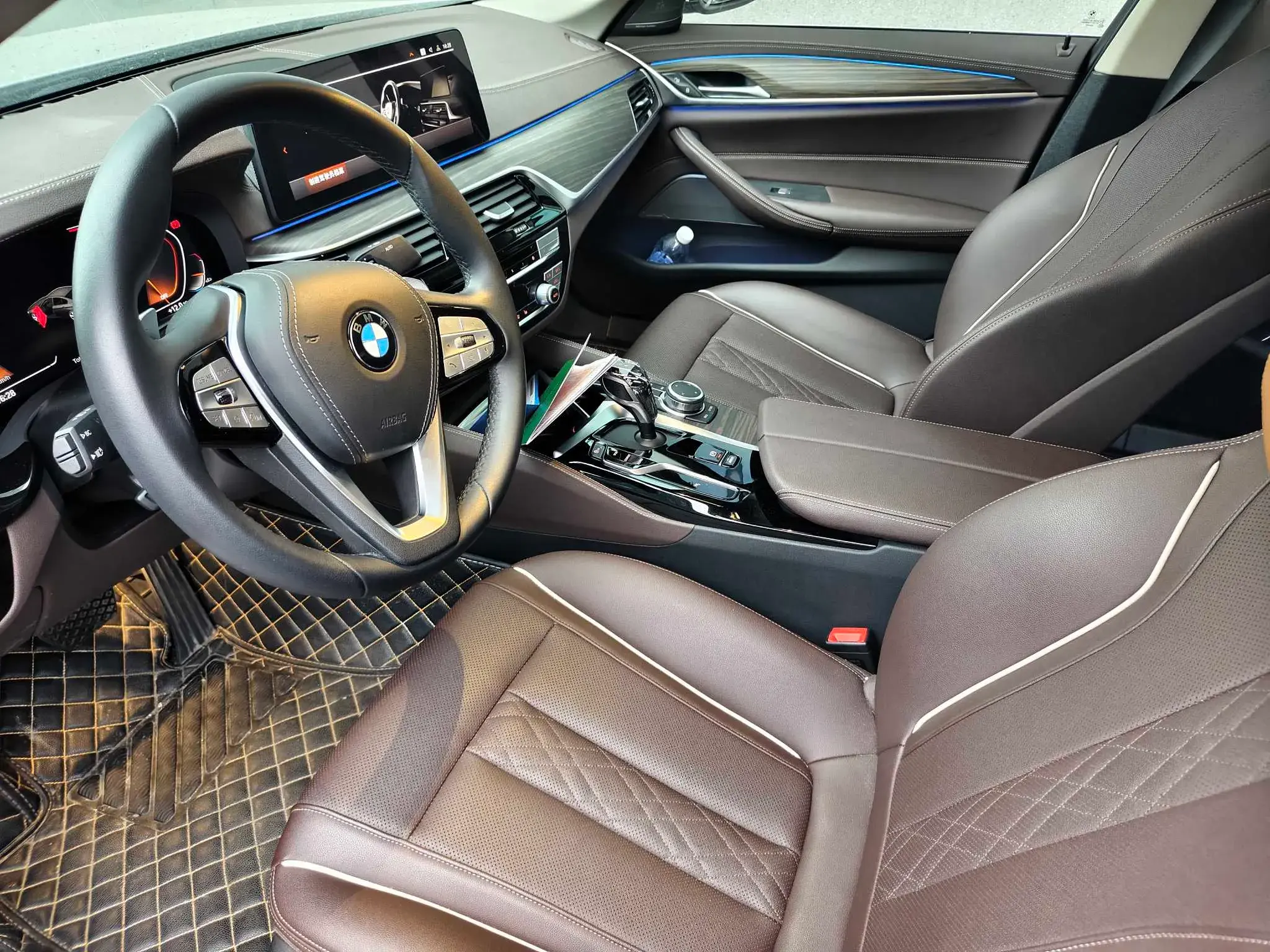 2022 BMW 5 thumbnail 3