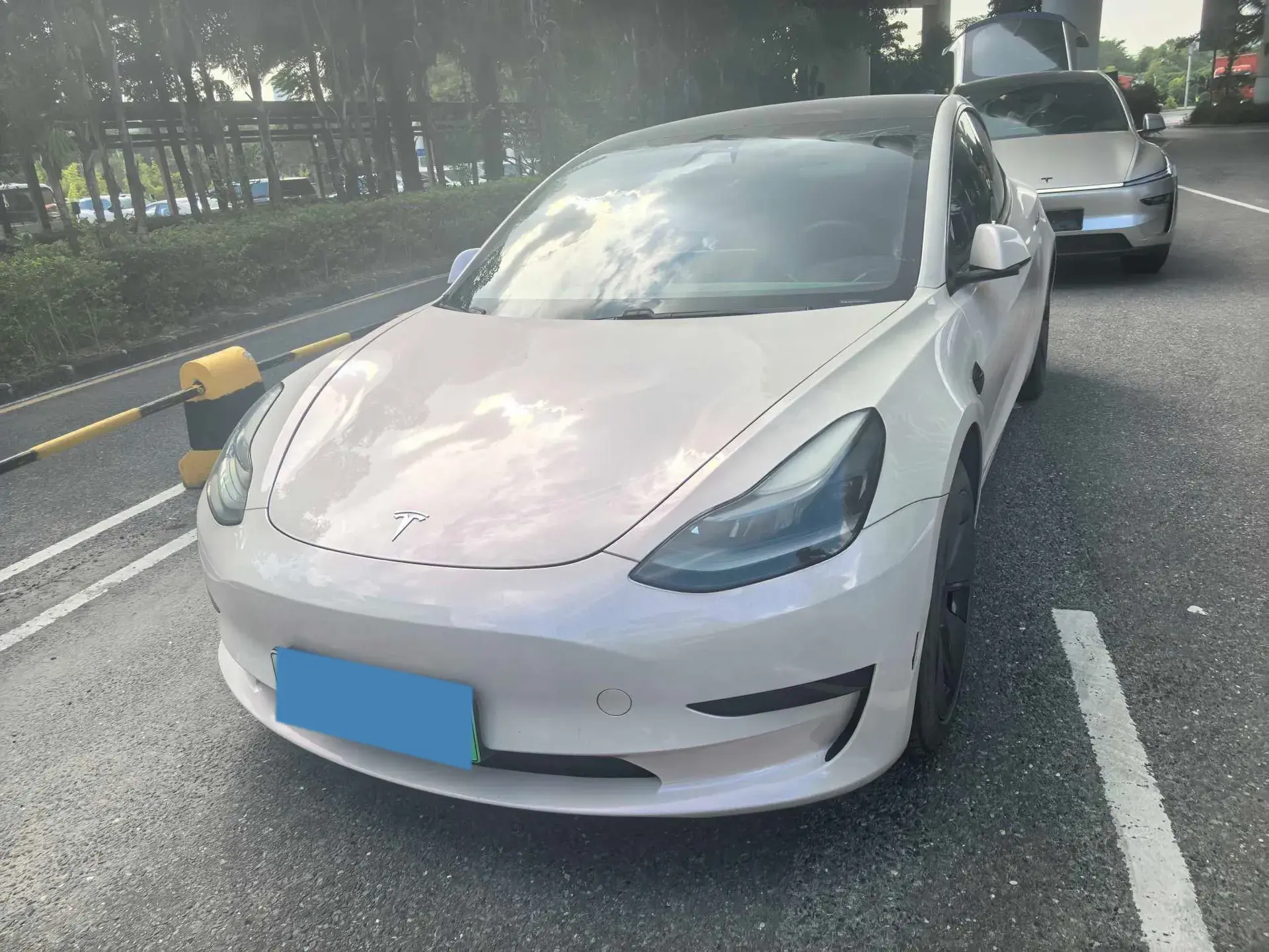 2021 TESLA MODEL view 1