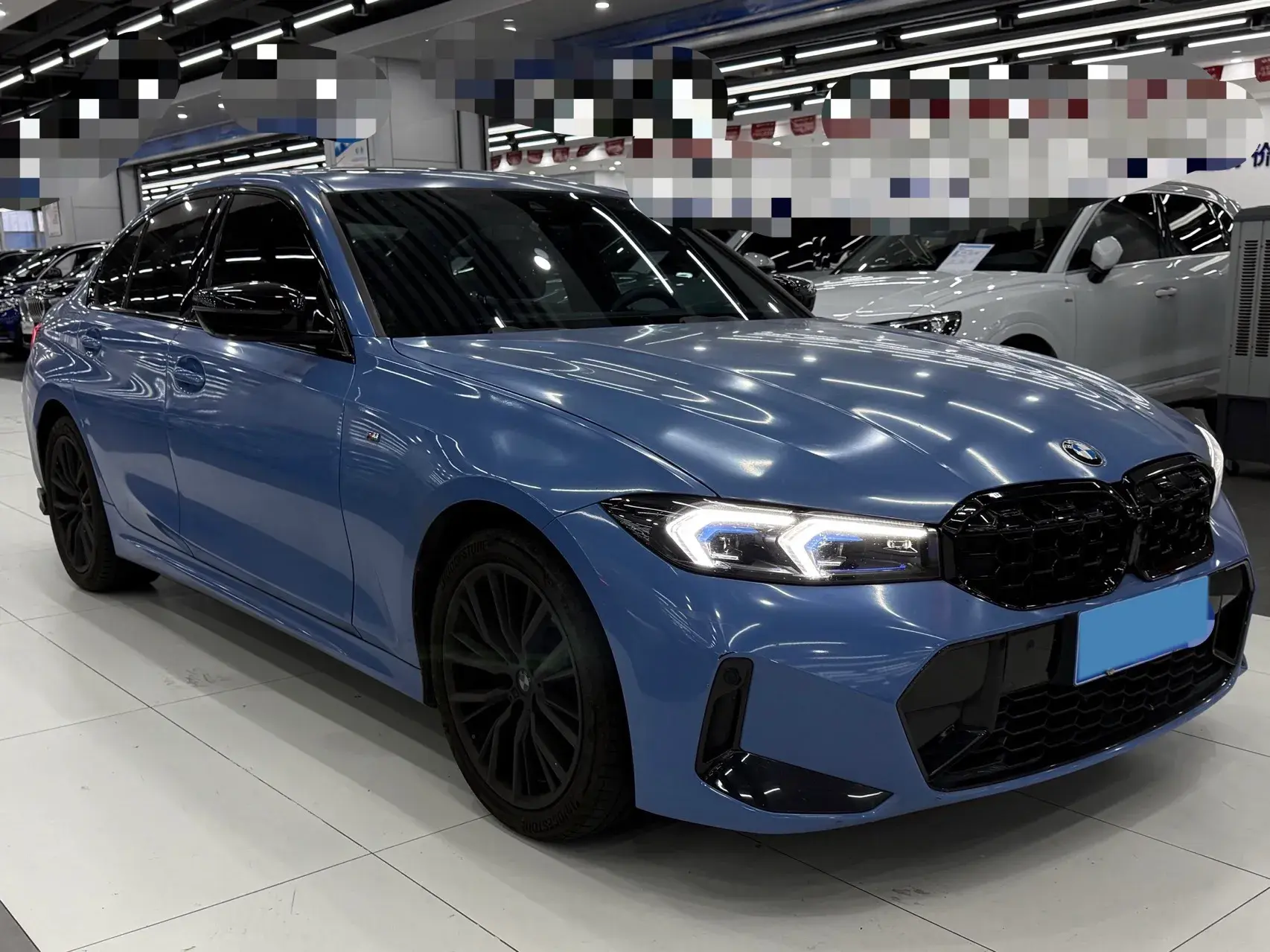 2024 BMW 3 thumbnail 2