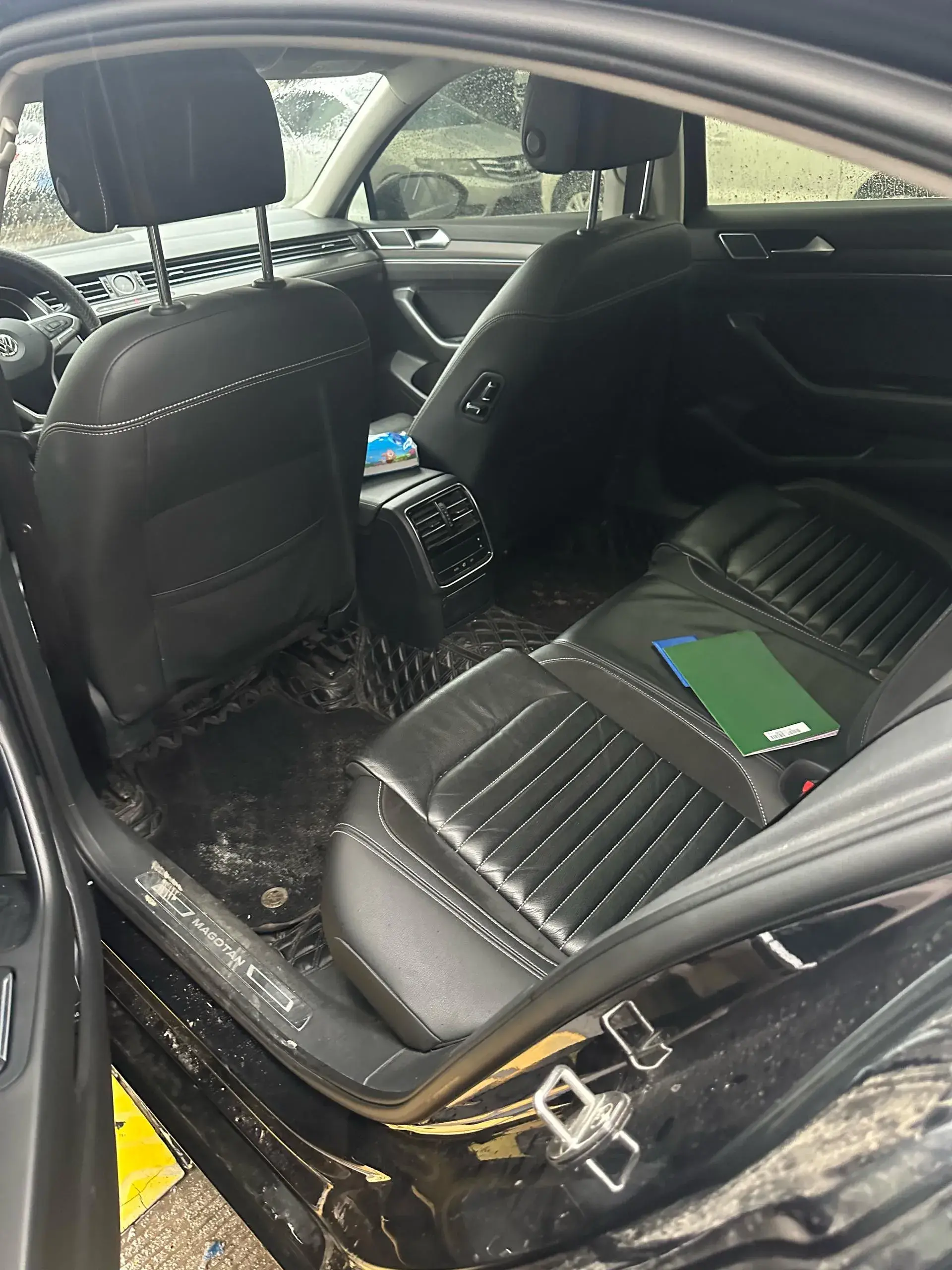 2020 VOLKSWAGEN MAGOTAN thumbnail 3