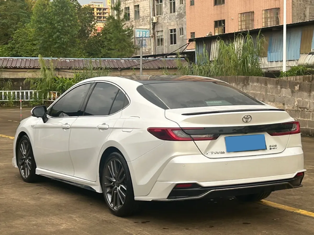 2024 Toyota Camry 2.0L 152HP L4 E-CVT Hybrid,autocango,china used car exporter,china ev exporter,chinese used car exporter,chinese used ev exporter
