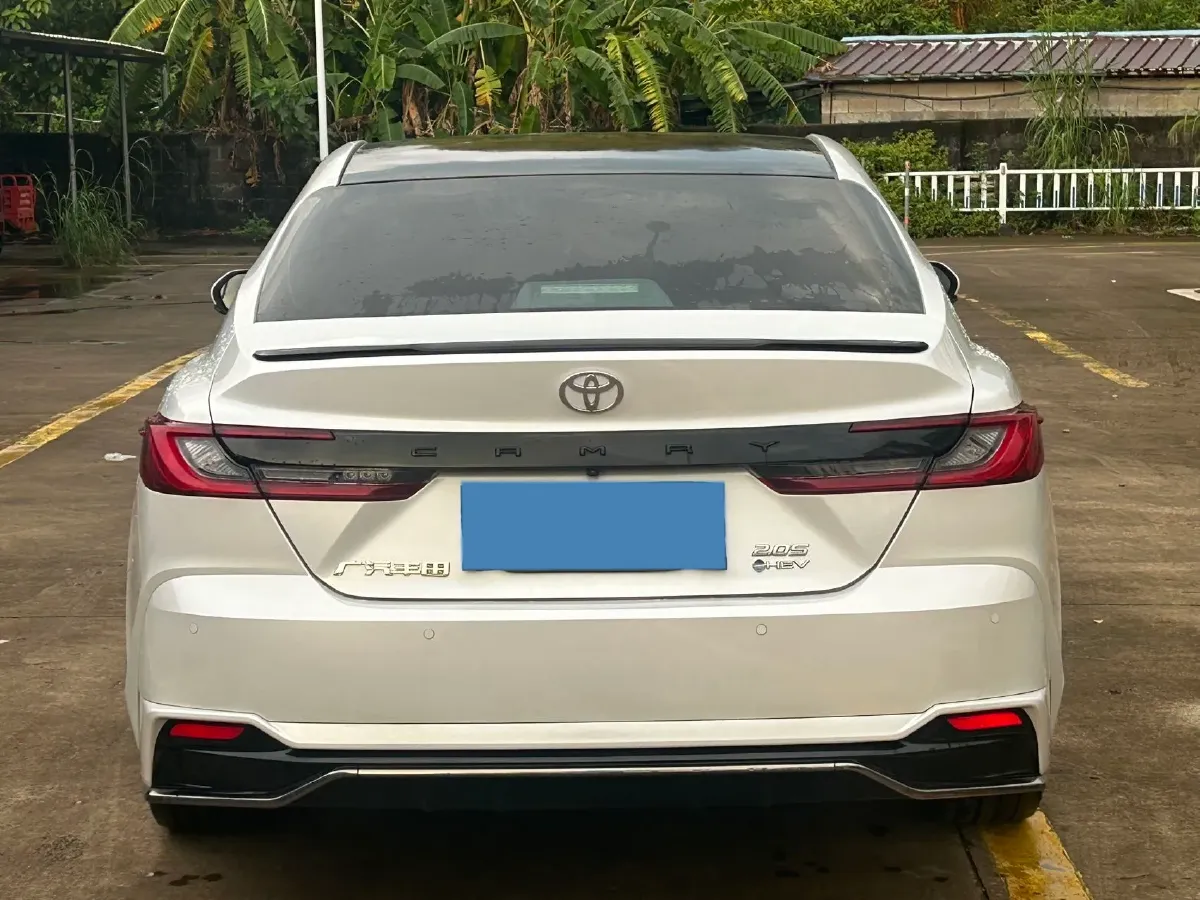 2024 Toyota Camry 2.0L 152HP L4 E-CVT Hybrid,autocango,china used car exporter,china ev exporter,chinese used car exporter,chinese used ev exporter
