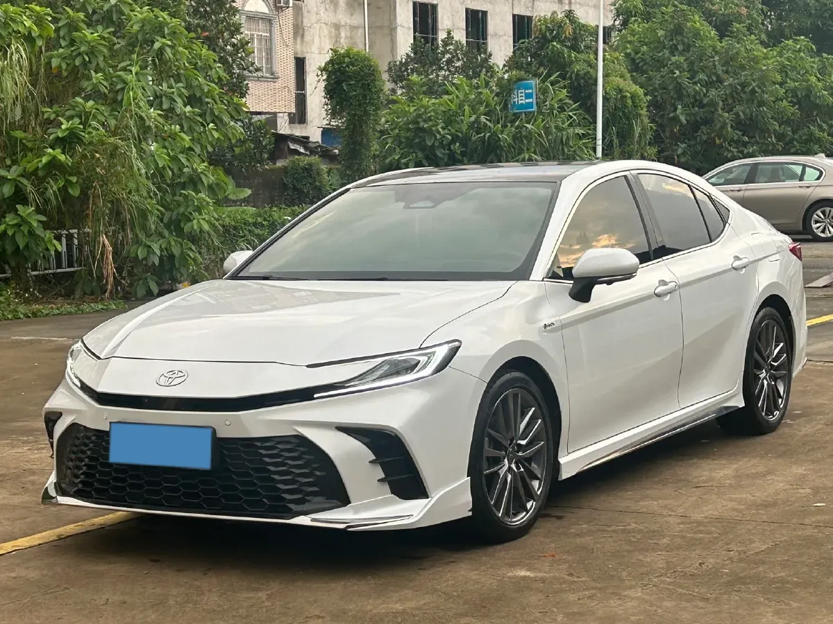 2024 Toyota Camry 2.0L 152HP L4 E-CVT Hybrid,autocango,china used car exporter,china ev exporter,chinese used car exporter,chinese used ev exporter