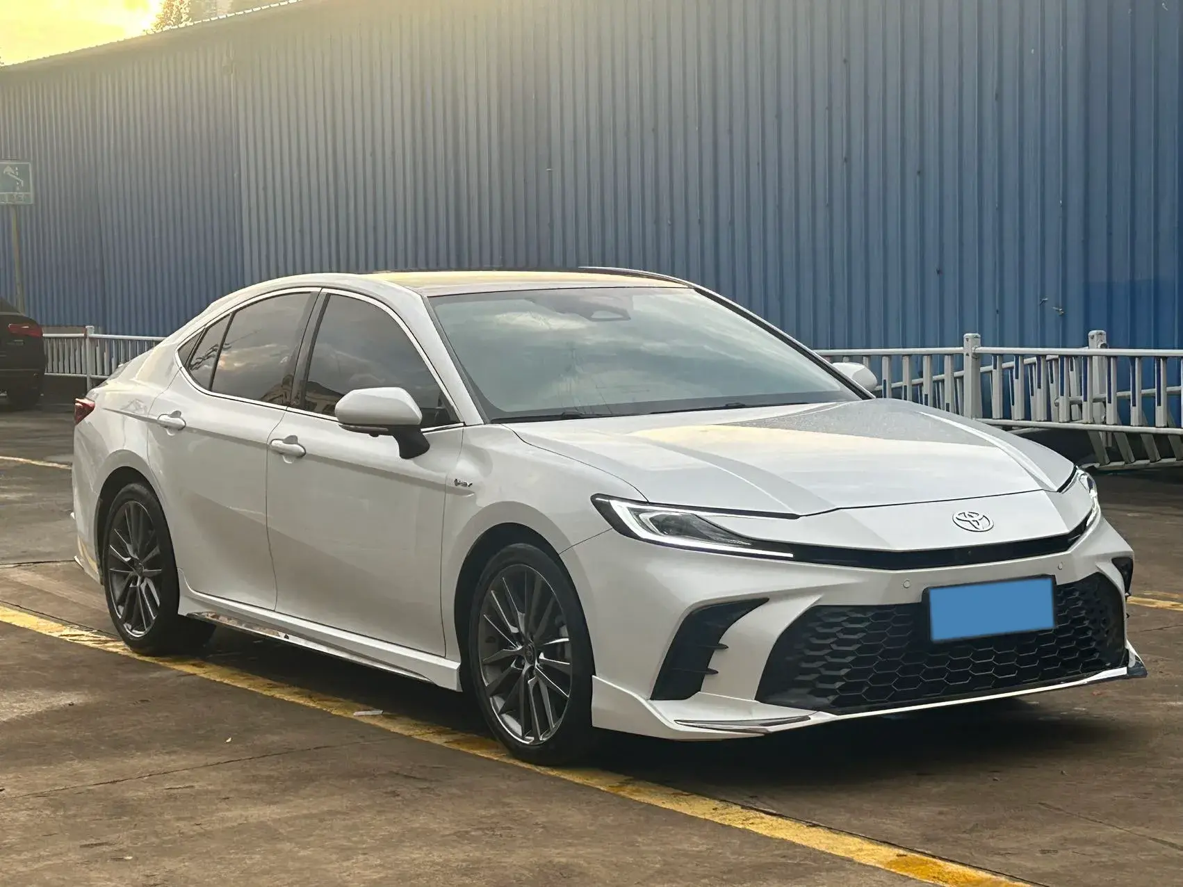 2024 TOYOTA CAMRY thumbnail 3