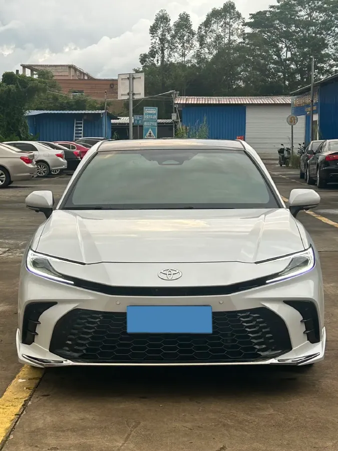 2024 Toyota Camry 2.0L 152HP L4 E-CVT Hybrid,autocango,china used car exporter,china ev exporter,chinese used car exporter,chinese used ev exporter