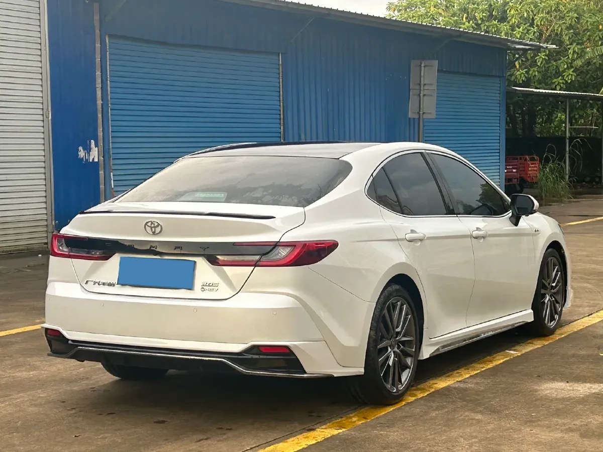 2024 Toyota Camry 2.0L 152HP L4 E-CVT Hybrid,autocango,china used car exporter,china ev exporter,chinese used car exporter,chinese used ev exporter