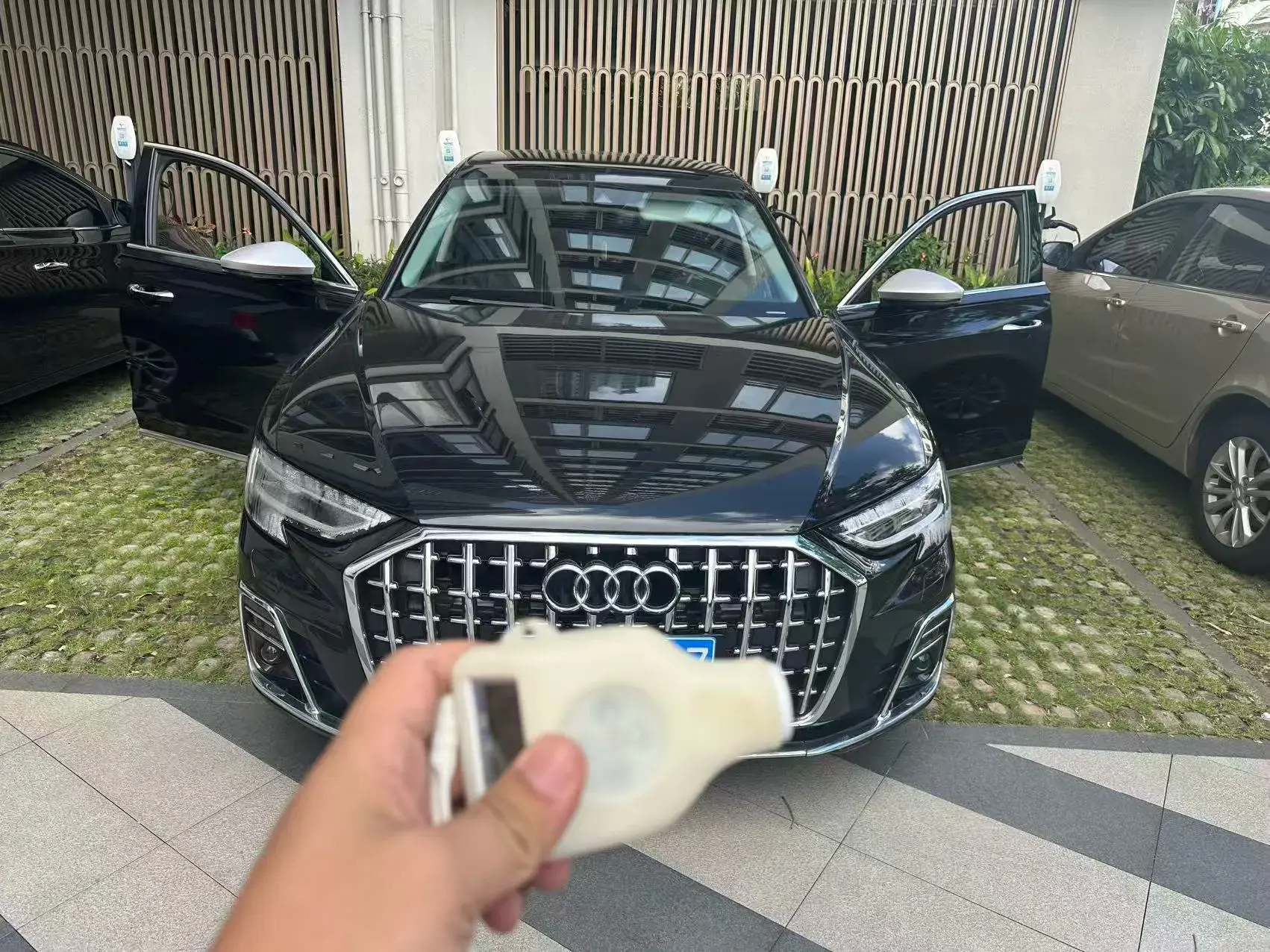 2021 AUDI A8 thumbnail 2