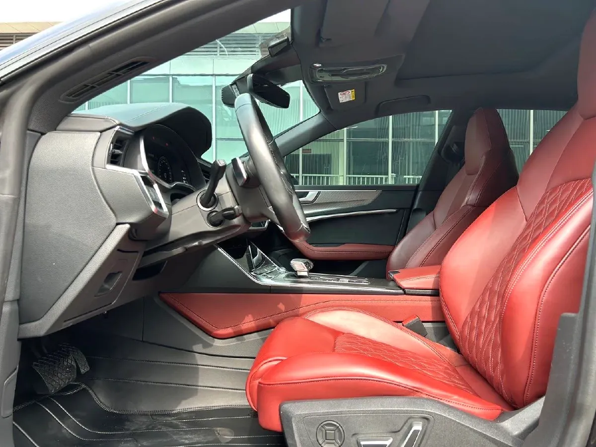 2024 Audi A7L 3.0T 340HP V6 7DCT,autocango,china used car exporter,china ev exporter,chinese used car exporter,chinese used ev exporter