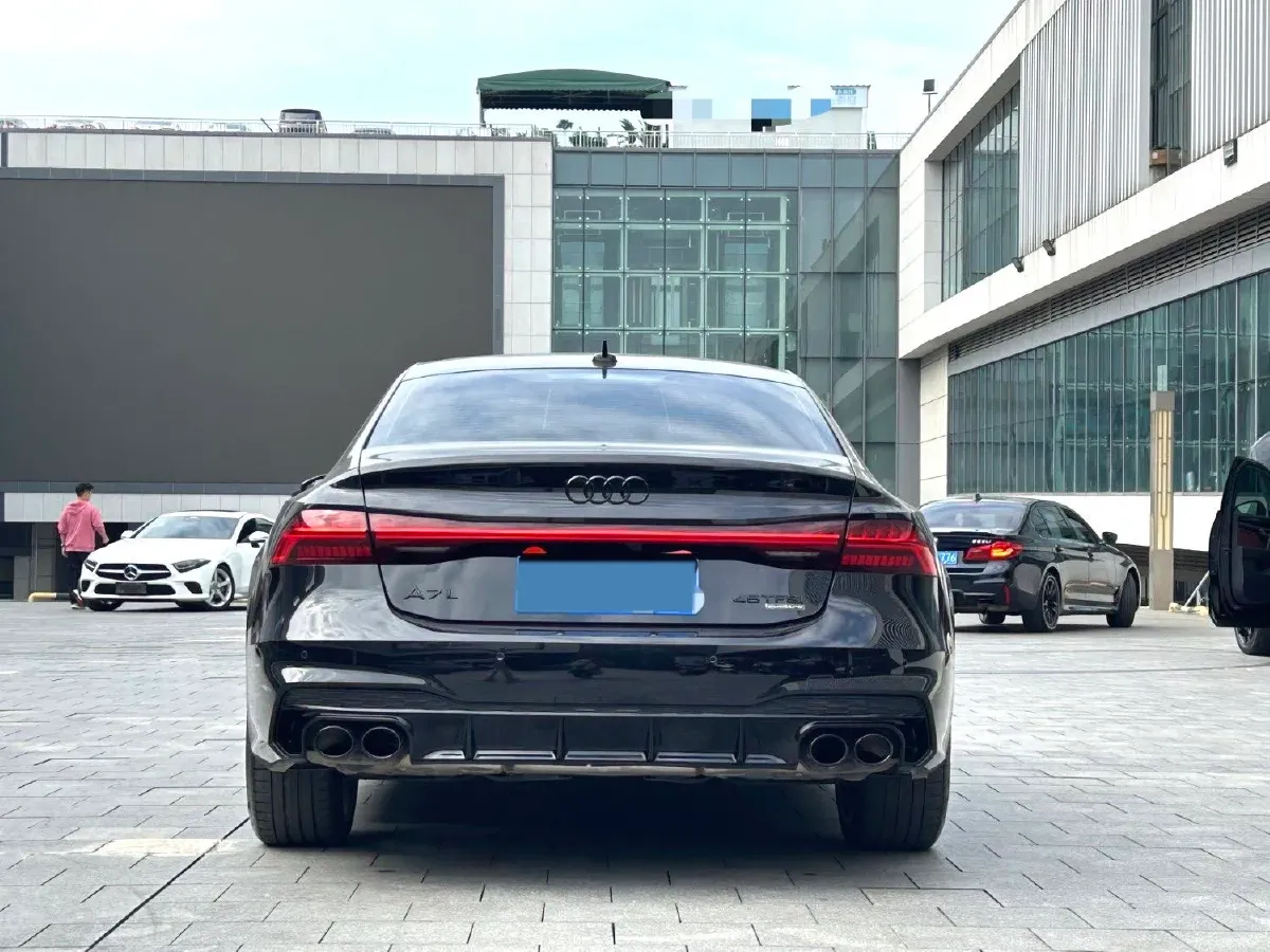 2024 Audi A7L 3.0T 340HP V6 7DCT,autocango,china used car exporter,china ev exporter,chinese used car exporter,chinese used ev exporter