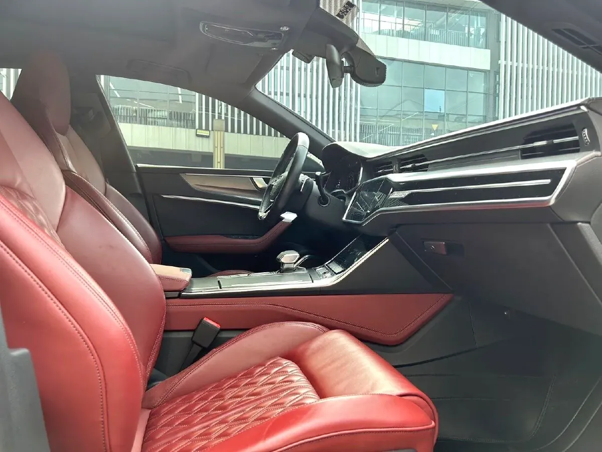 2024 Audi A7L 3.0T 340HP V6 7DCT,autocango,china used car exporter,china ev exporter,chinese used car exporter,chinese used ev exporter