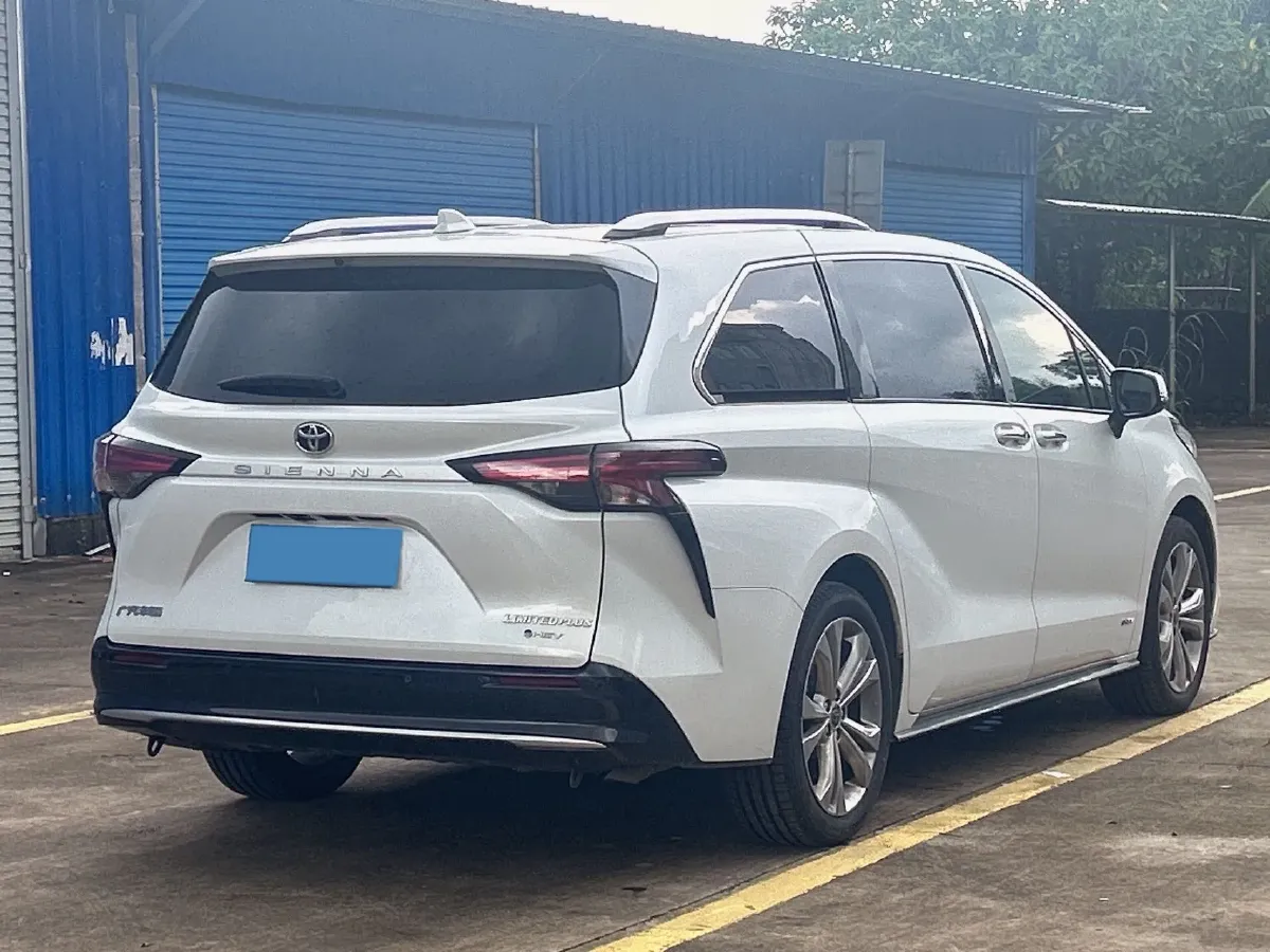 2024 Toyota Sienna 2.5L 189HP L4 E-CVT Hybrid,autocango,china used car exporter,china ev exporter,chinese used car exporter,chinese used ev exporter