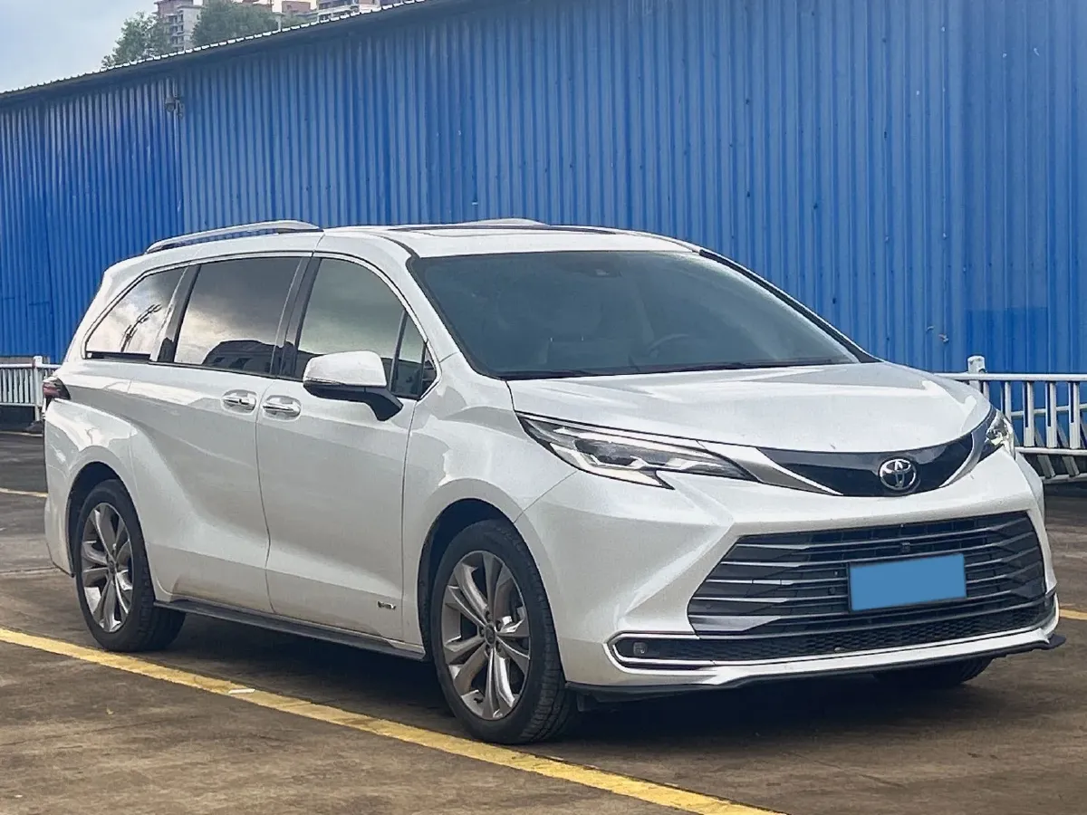 2024 Toyota Sienna 2.5L 189HP L4 E-CVT Hybrid,autocango,china used car exporter,china ev exporter,chinese used car exporter,chinese used ev exporter
