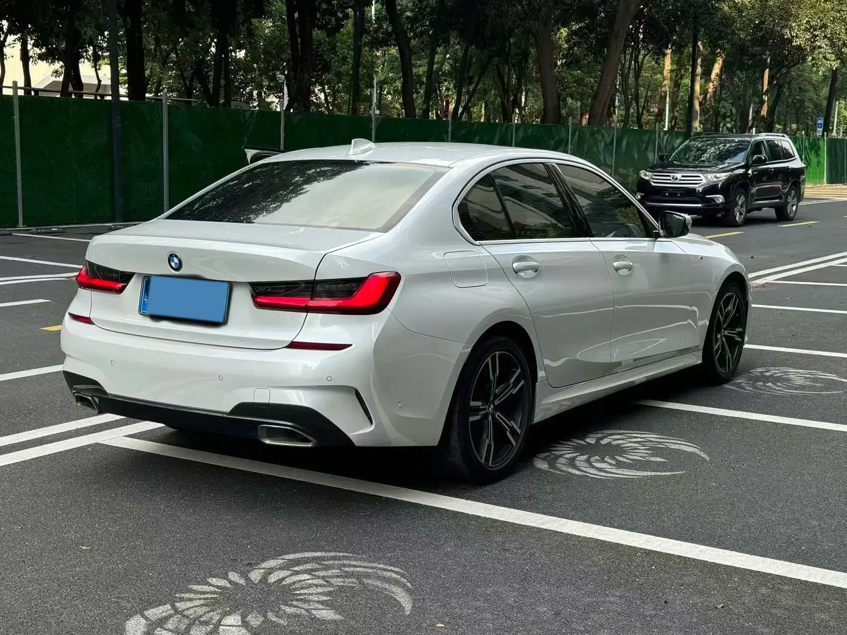 2021 BMW 3 thumbnail 2