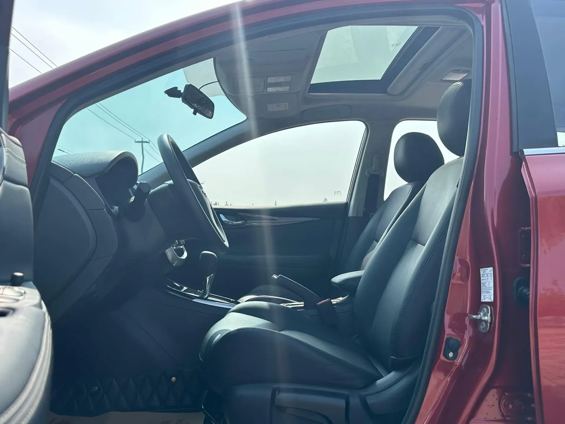 2021 NISSAN TIIDA thumbnail 4