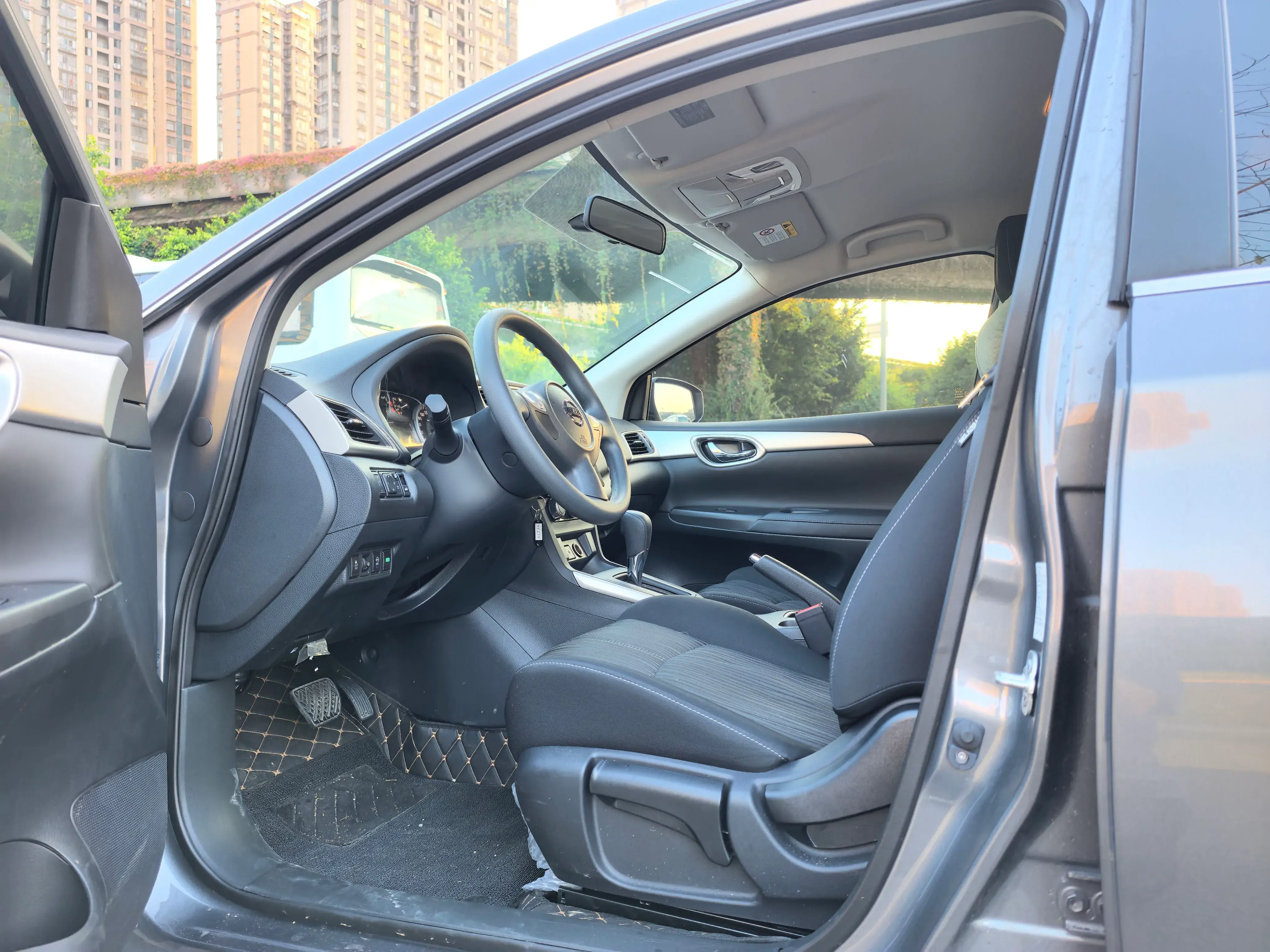 2024 NISSAN SYLPHY thumbnail 4