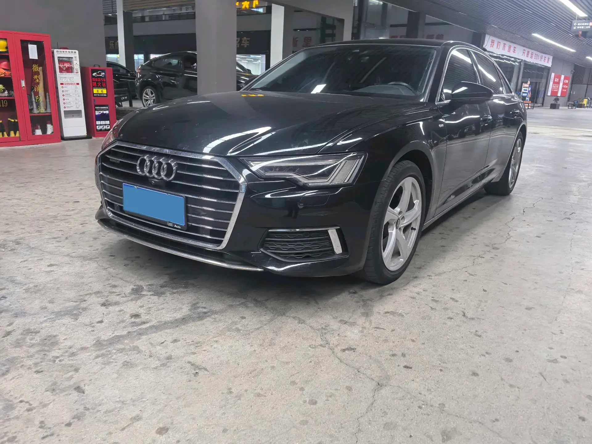 2020 AUDI A6L view 1