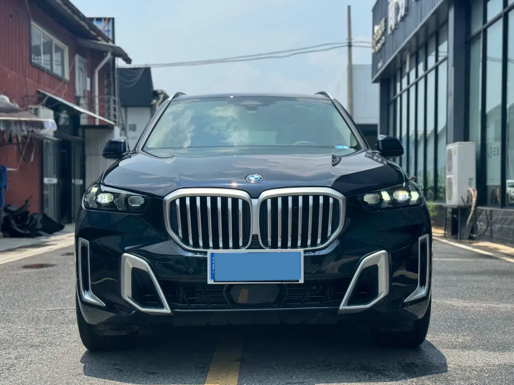 2023 BMW X5 thumbnail 2