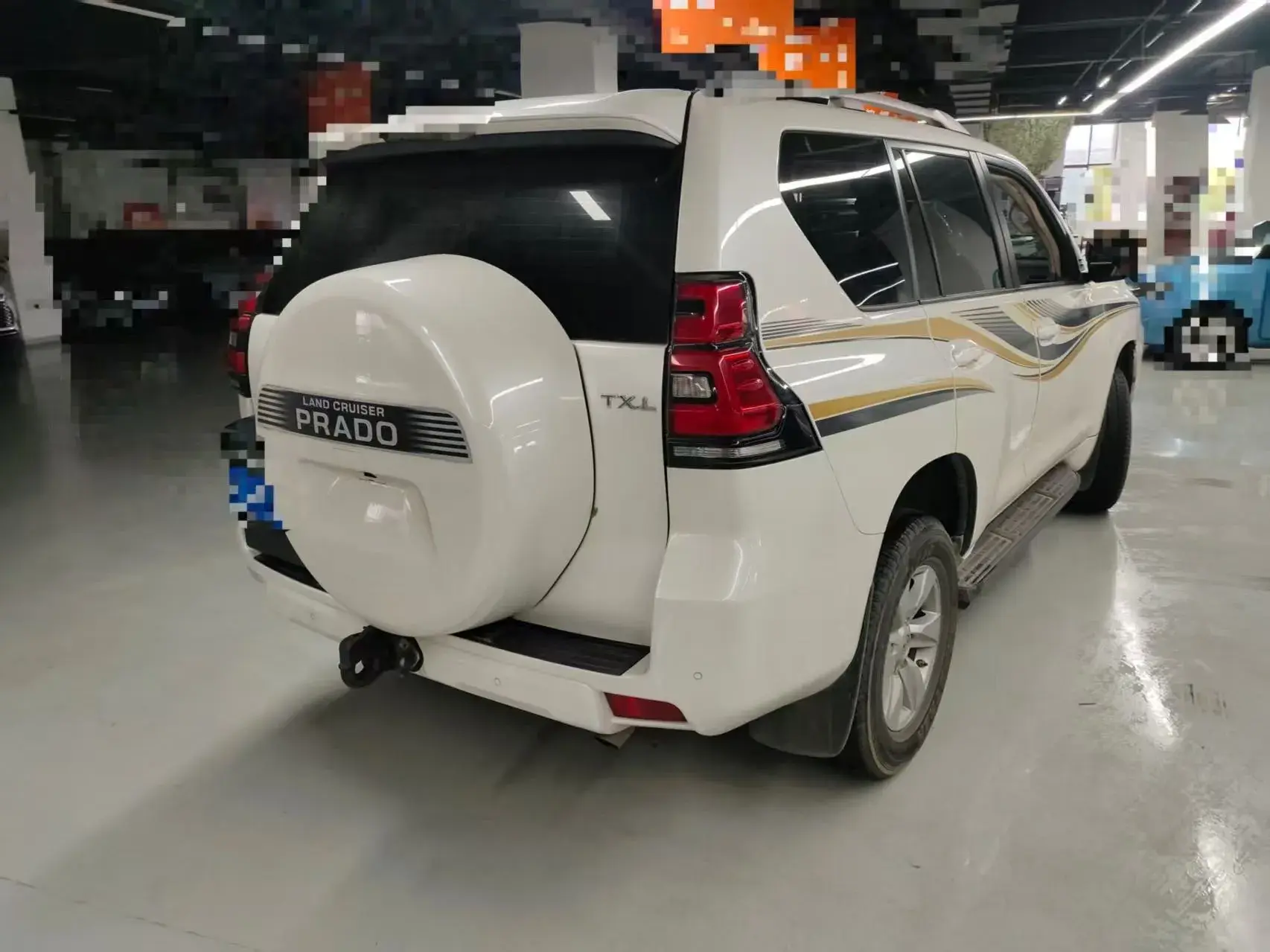 2017 TOYOTA COROLLA thumbnail 4