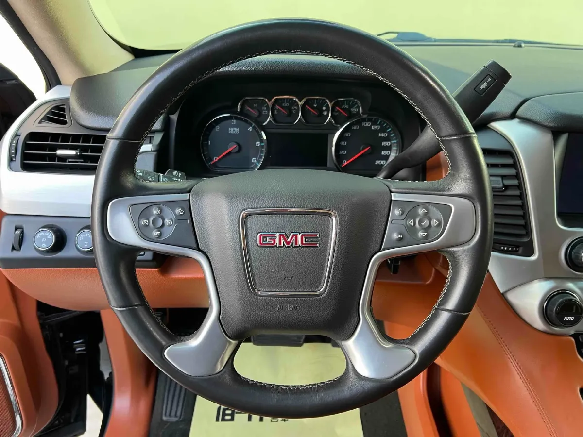 2015 The Durant Guild YUKON 5.3L 355HP V8 6AT,autocango,china used car exporter,china ev exporter,chinese used car exporter,chinese used ev exporter