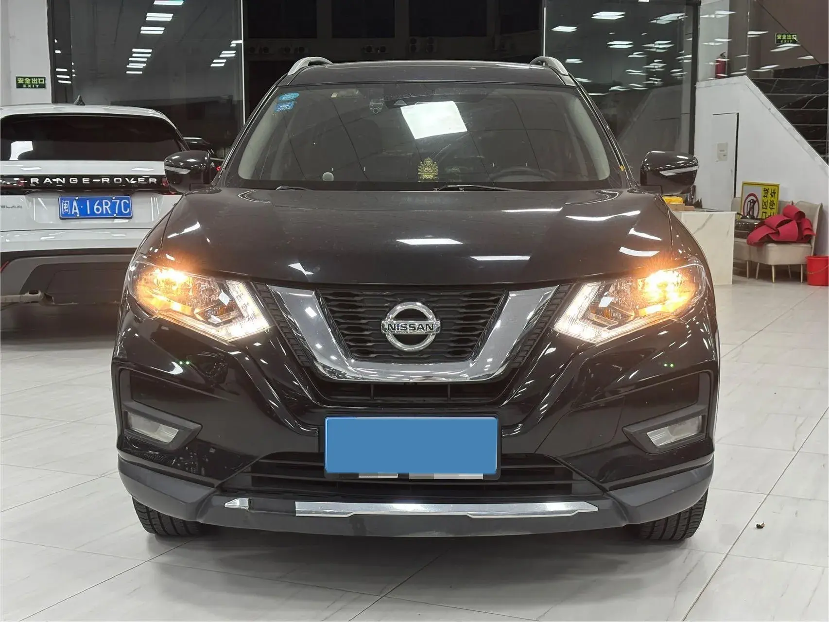 2020 NISSAN X-TRAIL thumbnail 2
