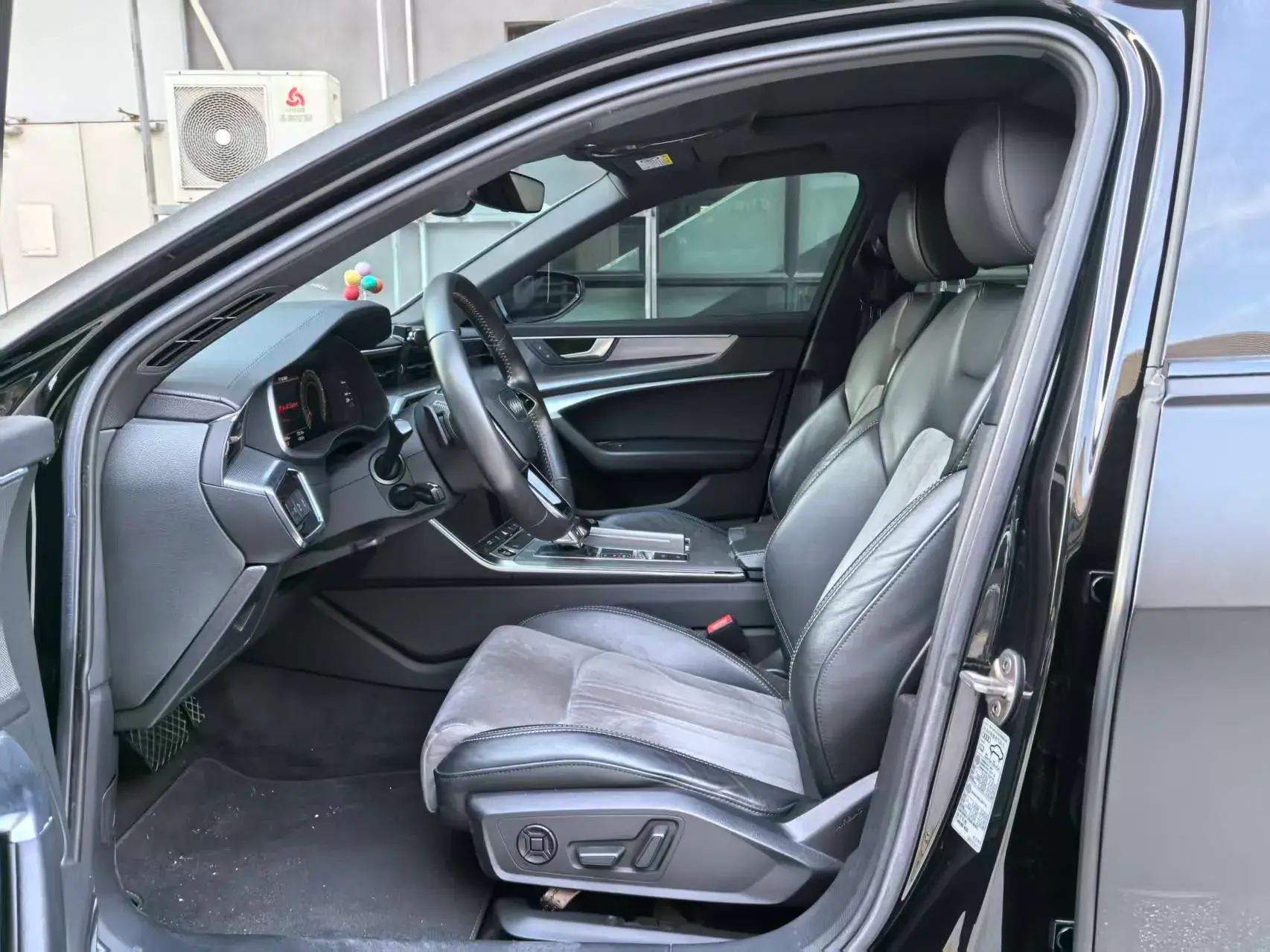 2021 AUDI A6L thumbnail 4