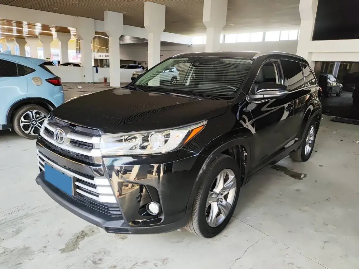 2018 TOYOTA HIGHLANDER view 1