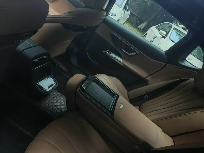 2024 MERCEDES-BENZ E thumbnail 4