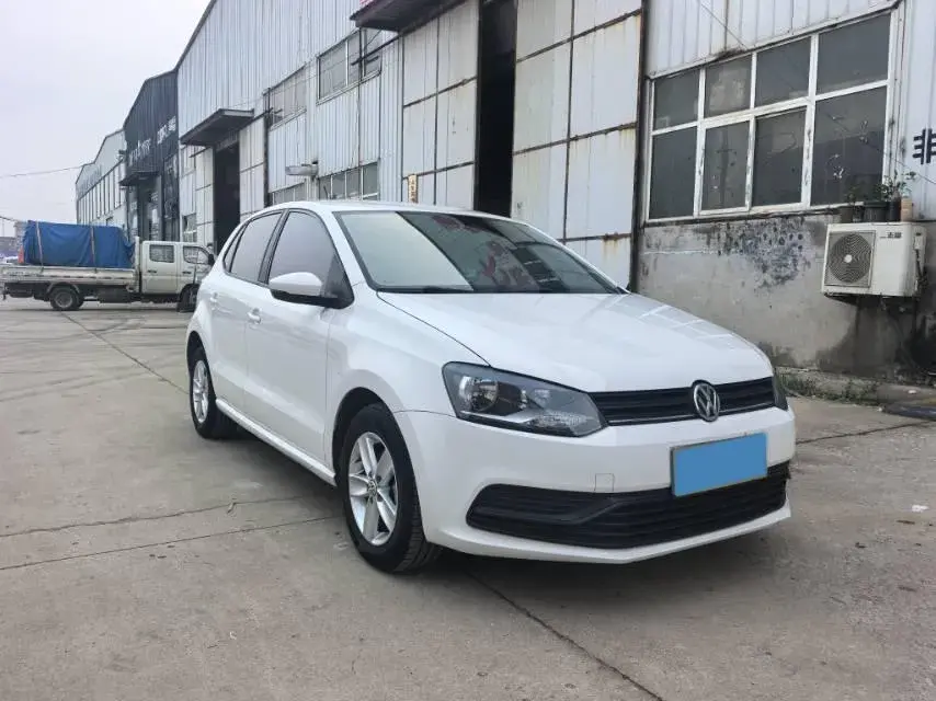 2018 VOLKSWAGEN POLO thumbnail 3