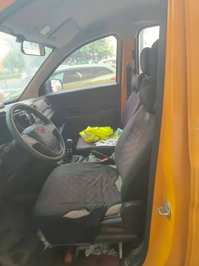 2022 WULING HONGGUANG thumbnail 2