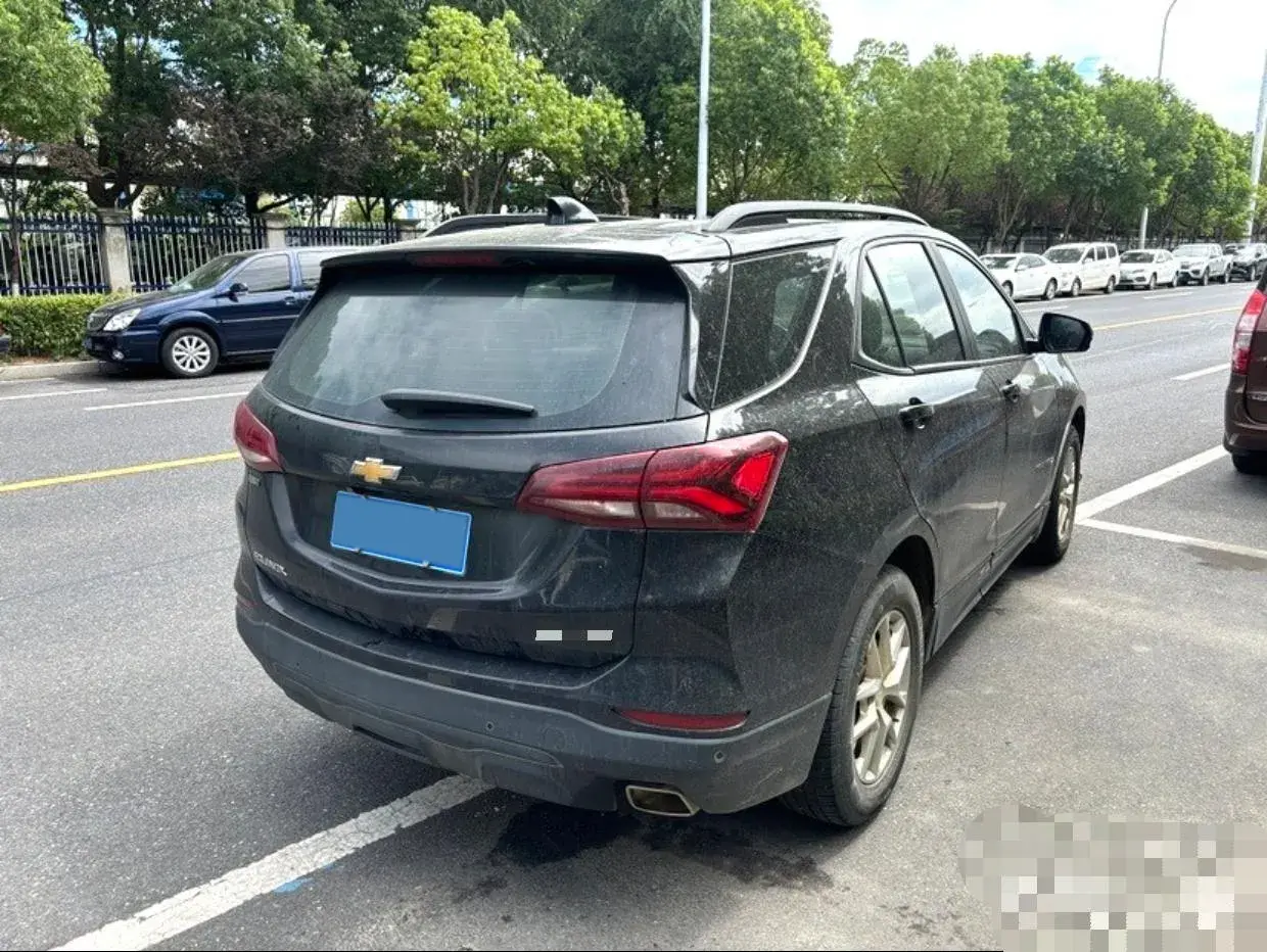 2021 CHEVROLET EQUINOX thumbnail 4